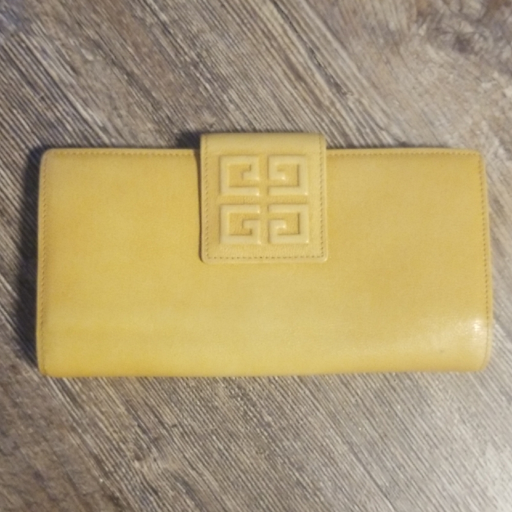 GIVENCHY Long Wallet Leather Kiss Lock Yellow Designer Women's Clutch With Chain - Picture 3 of 17